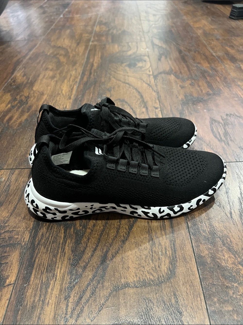 Fabletics woman’s black/leopard print sneakers athletic shoes size 8